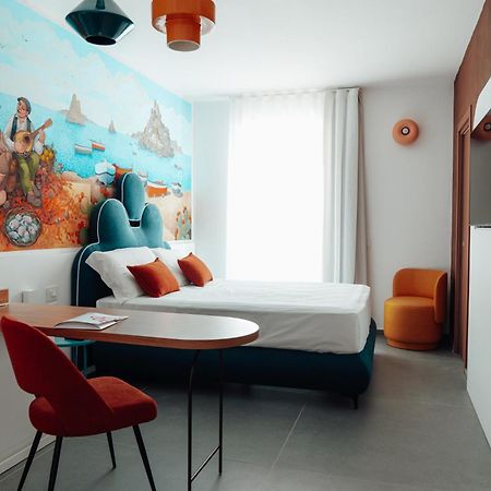 Albergo Dipinto Baccoฟูโรเร ภายนอก รูปภาพ