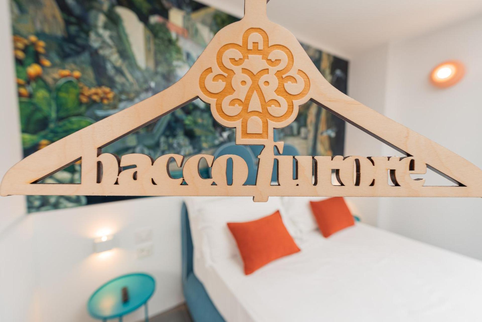Albergo Dipinto Baccoฟูโรเร ภายนอก รูปภาพ